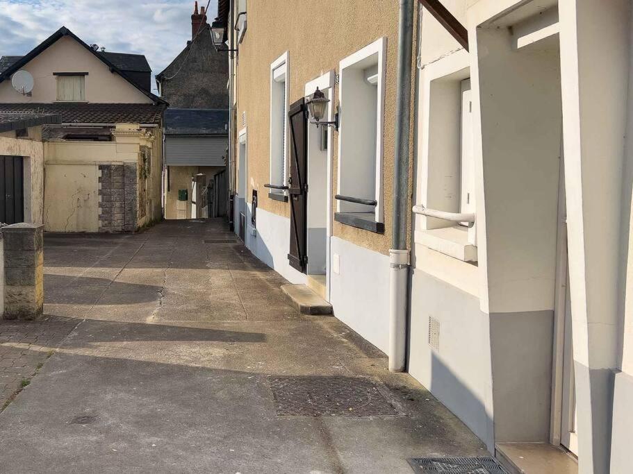Maison Semi-Troglodyte Avec 4 Velos Rochecorbon Exterior foto
