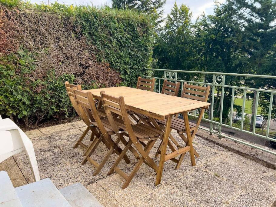 Maison Semi-Troglodyte Avec 4 Velos Rochecorbon Exterior foto